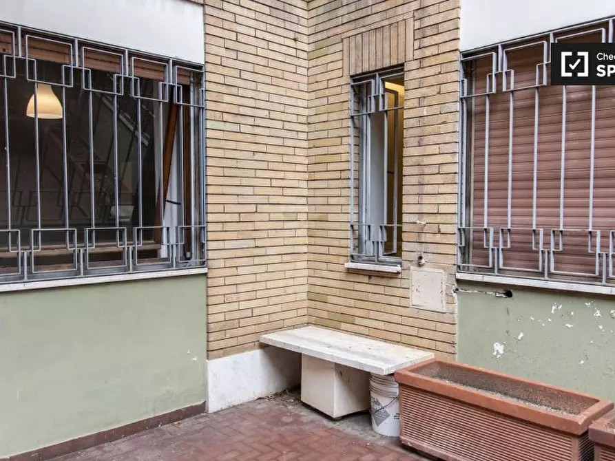 Immagine 6 di Camera condivisa in affitto  in Via Aquileia, 00198 Roma RM, Italy a Roma