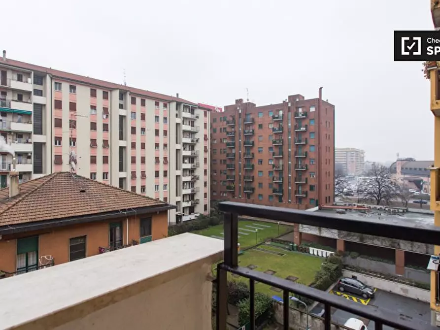 Immagine 11 di Camera condivisa in affitto  in Via Ronchi a Milano