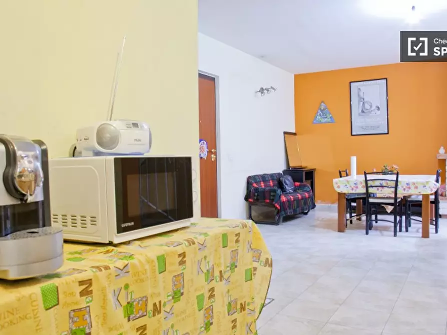 Immagine 18 di Camera condivisa in affitto  in Via Augusto Casciani a Roma