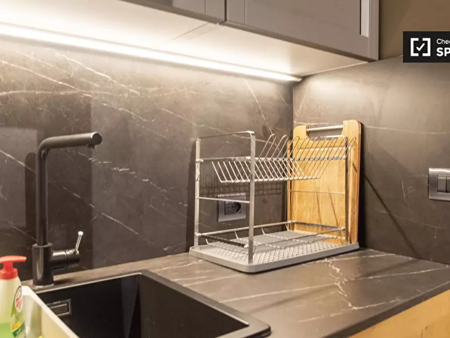 Immagine 3 di Ufficio in affitto  in Via Angelo Secchi a Roma