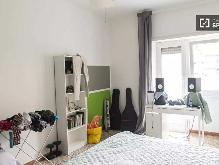 Immagine 7 di Camera condivisa in affitto  in Via Oderisi da Gubbio a Roma