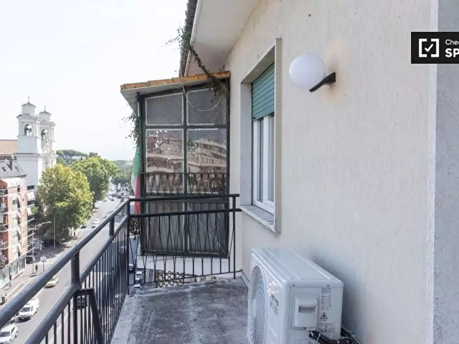 Immagine 9 di Appartamento in affitto  in Via Tuscolana a Roma