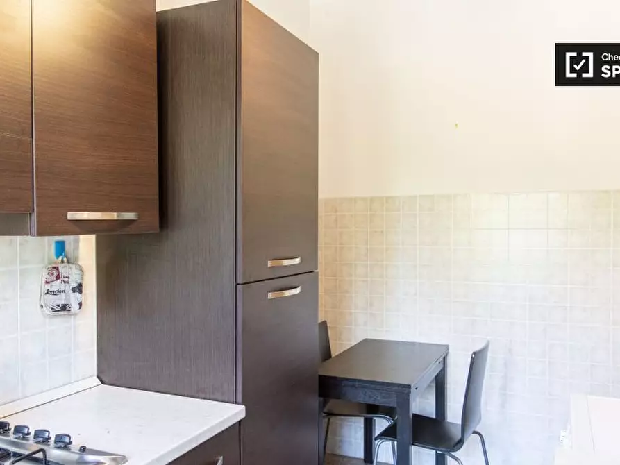 Immagine 13 di Camera condivisa in affitto  in Via Portuense a Roma