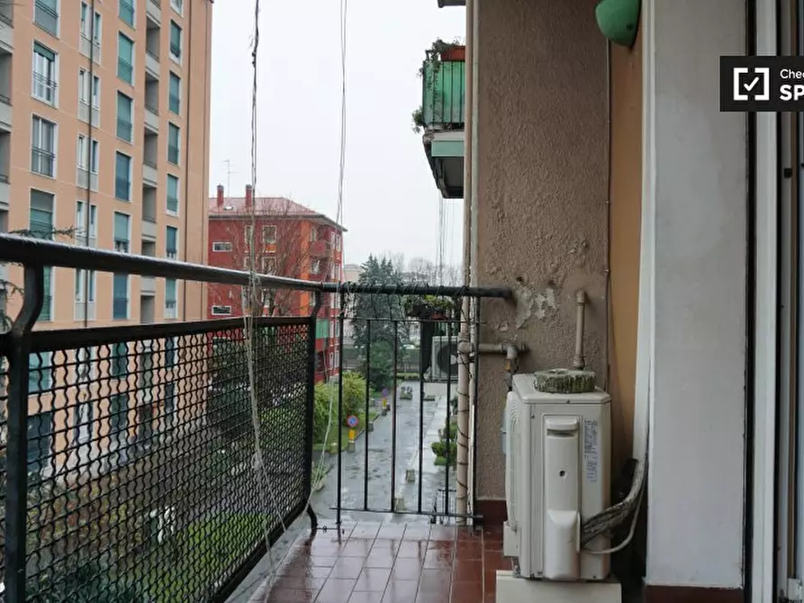 Immagine 6 di Camera condivisa in affitto  in Via Orbetello a Milano