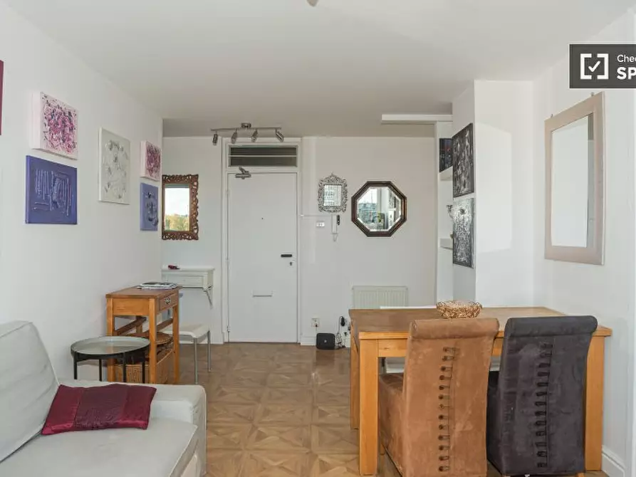 Immagine 2 di Appartamento in affitto  in Surrey Lane a Wandsworth