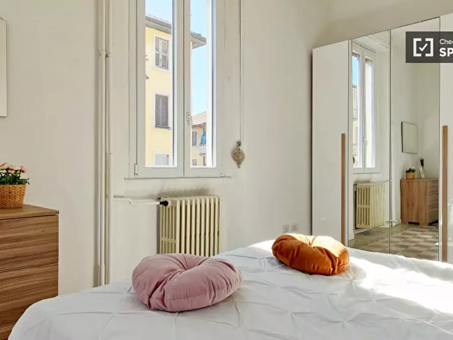 Immagine 2 di Appartamento in affitto  in Via dei Panigarola a Milano