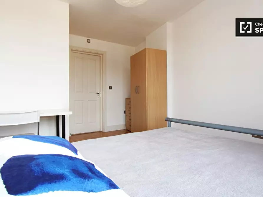 Immagine 4 di Camera condivisa in affitto  in Copenhagen Place a Poplar