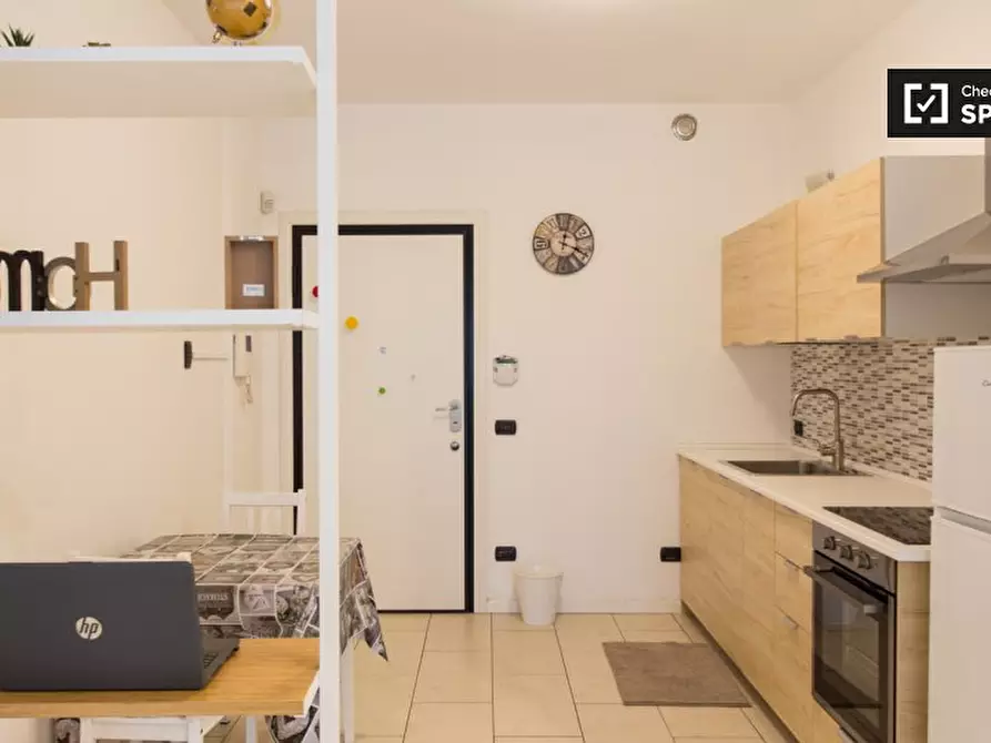 Immagine 2 di Ufficio in affitto  in Via Carlo Valvassori Peroni a Milano