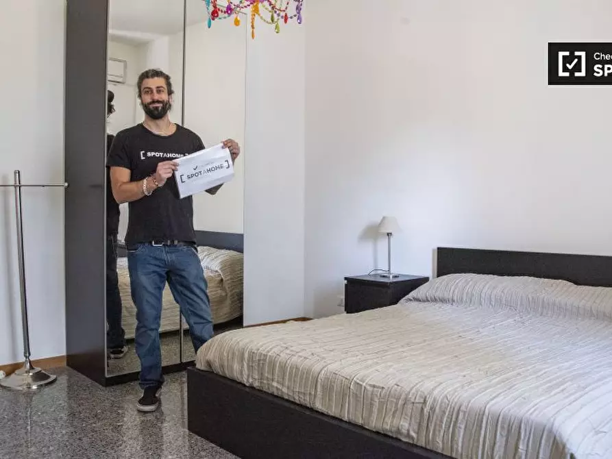 Immagine 5 di Camera condivisa in affitto  in Via Portuense a Roma