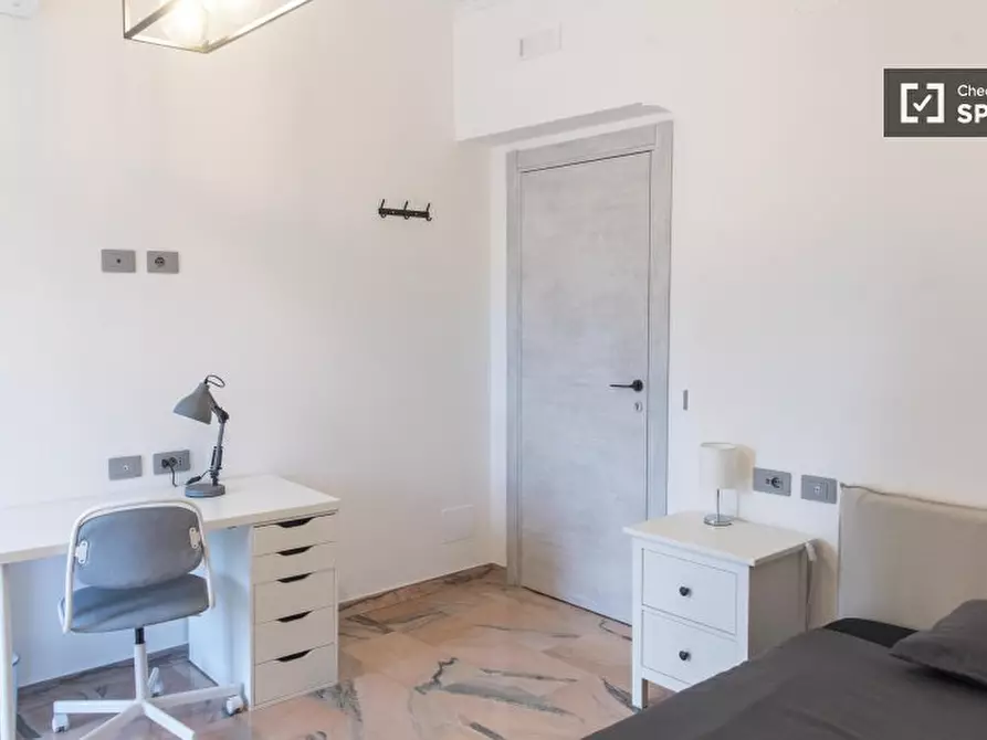 Immagine 2 di Camera condivisa in affitto  in Via del Casale Sansoni a Roma