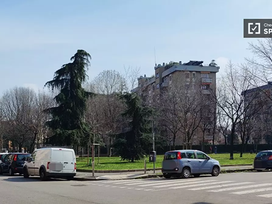 Immagine 14 di Ufficio in affitto  in Via Bari a Milano