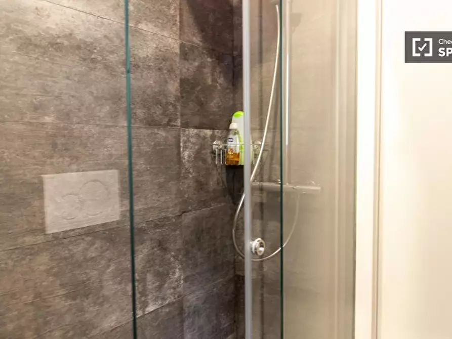 Immagine 11 di Appartamento in affitto  in Via Ugo Bartolomei a Roma