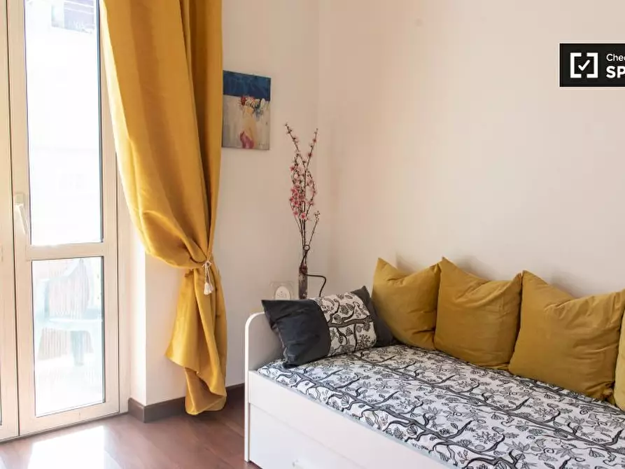 Immagine 4 di Camera condivisa in affitto  in Via dell' Acquedotto Paolo a Roma