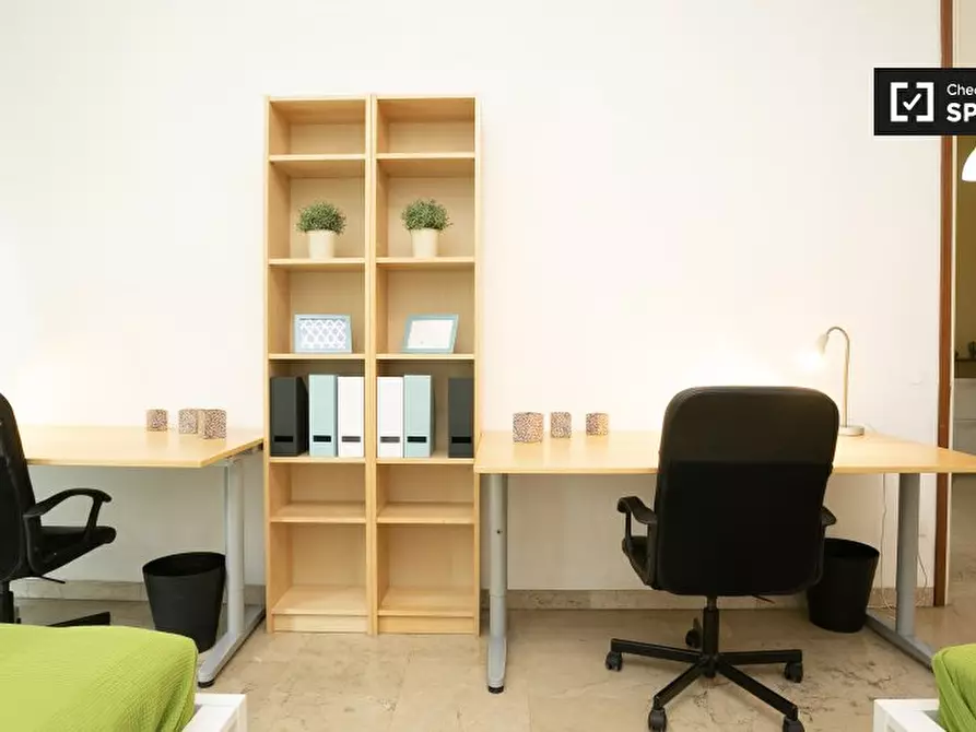 Immagine 4 di Camera condivisa in affitto  in Largo Isabella d'Aragona a Milano