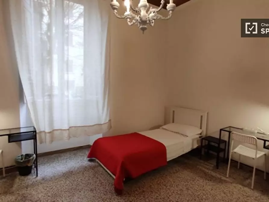 Immagine 1 di Camera condivisa in affitto  in Via Bronzino a Firenze