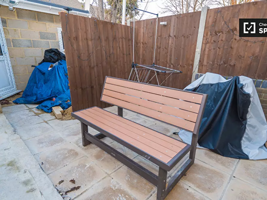 Immagine 10 di Camera condivisa in affitto  in Joshua Street, London E14 0RD a Poplar