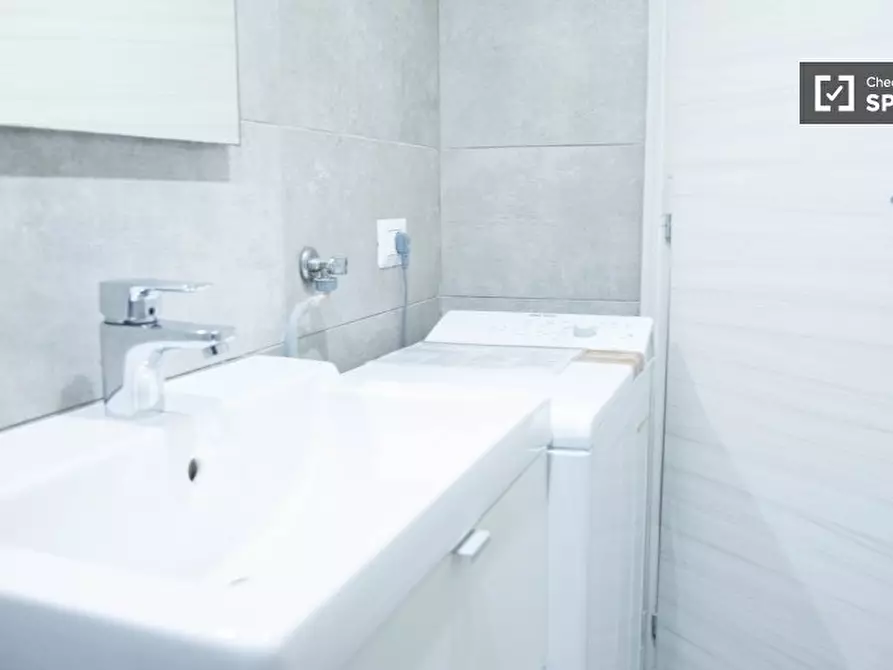 Immagine 5 di Ufficio in affitto  in Via della Pineta Sacchetti a Roma