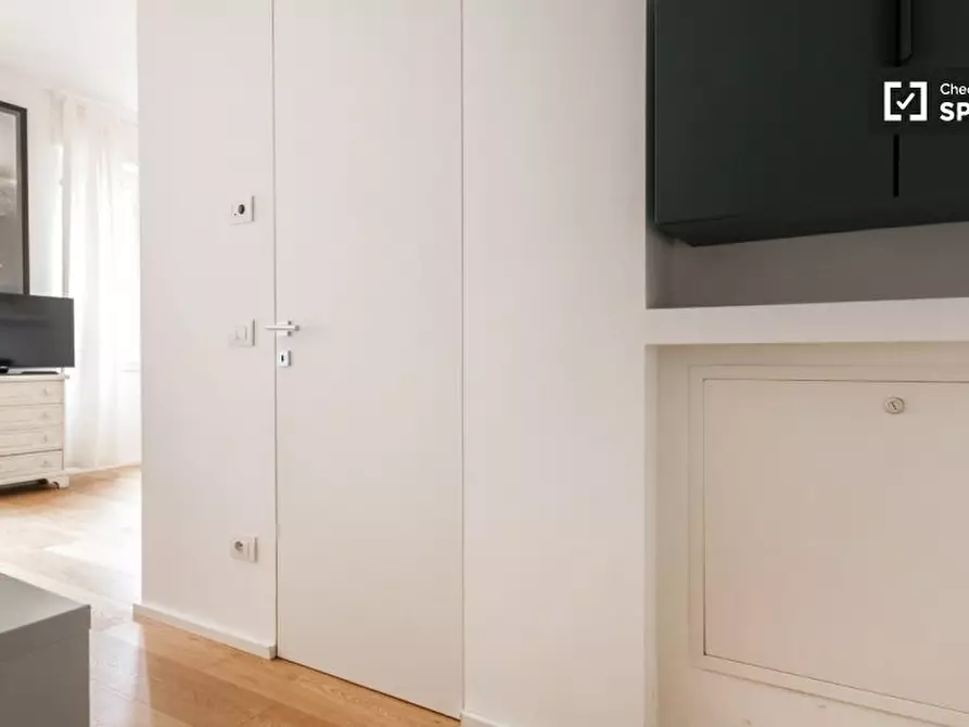 Immagine 11 di Ufficio in affitto  in Via S. Calocero a Milano