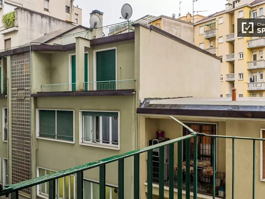 Immagine 13 di Camera condivisa in affitto  in Via Stendhal a Milano