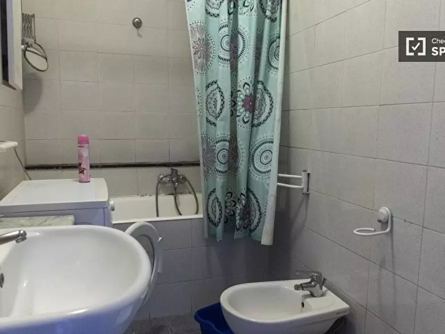 Immagine 6 di Camera condivisa in affitto  in Via Anagni a Roma