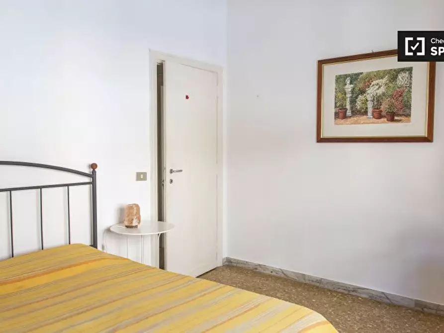 Immagine 4 di Camera condivisa in affitto  in Via Aurelia a Roma