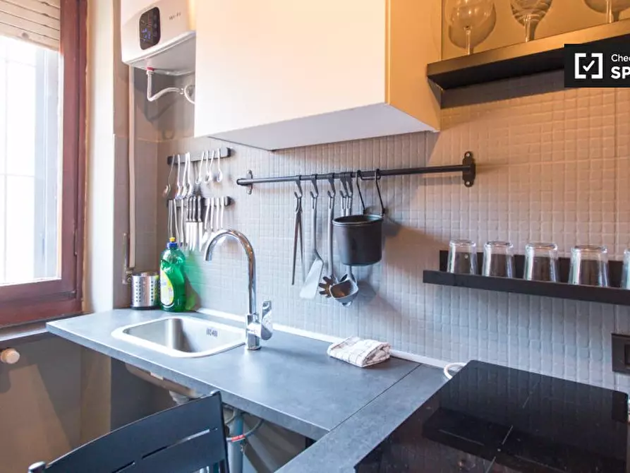 Immagine 8 di Ufficio in affitto  in Viale Famagosta a Milano