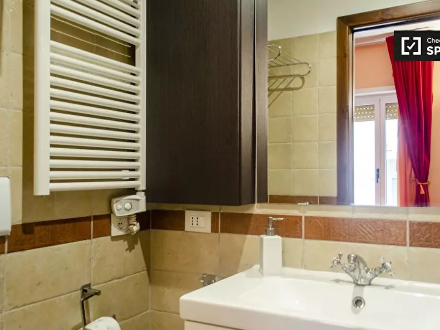 Immagine 5 di Camera condivisa in affitto  in Via Cincinnato, 00175 Roma RM, Italy a Roma