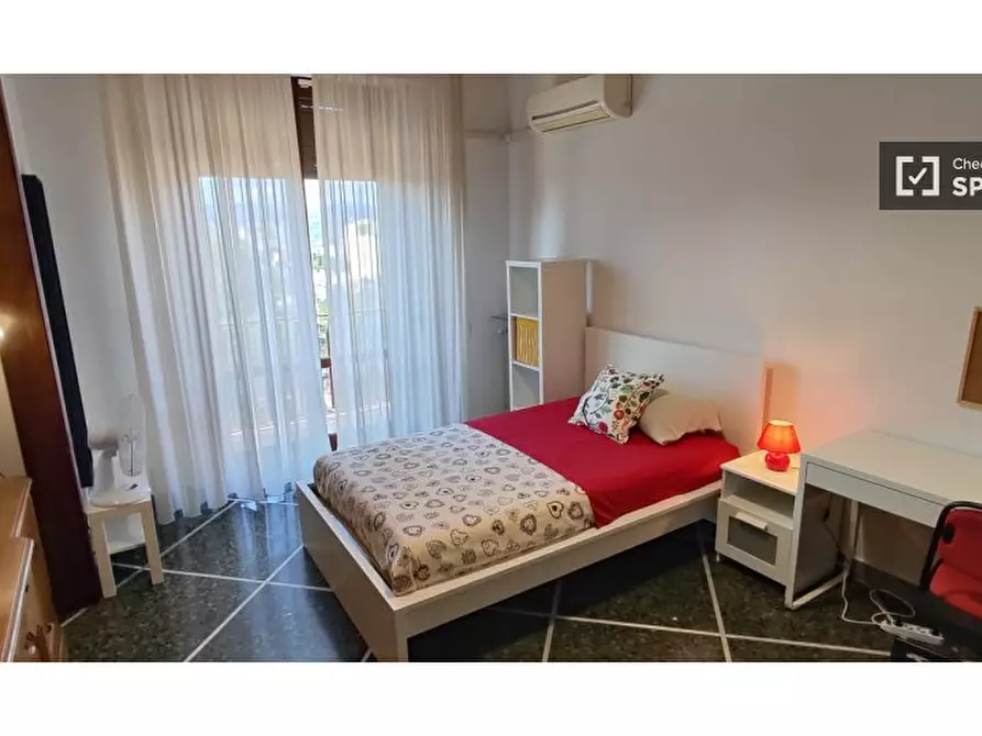 Immagine 3 di Camera condivisa in affitto  in Viale Fratelli Rosselli a Firenze