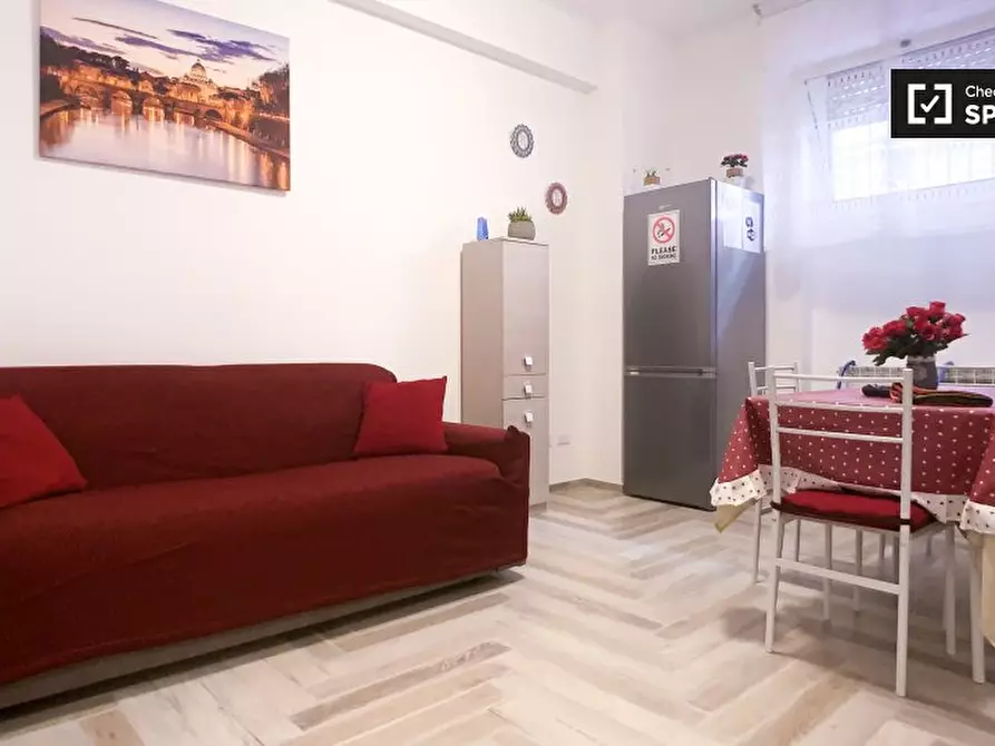 Immagine 1 di Appartamento in affitto  in Viale dei Romagnoli a Roma