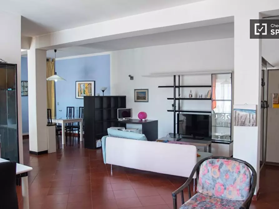 Immagine 1 di Camera condivisa in affitto  in Via di Trigoria, 00128 Selcetta RM, Italy a Roma