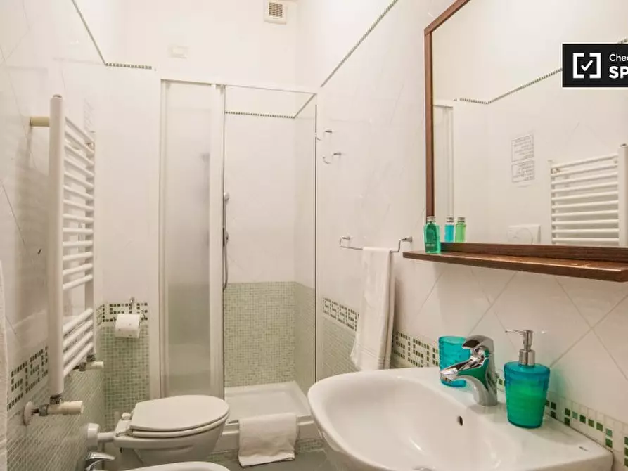 Immagine 5 di Camera condivisa in affitto  in Via della Cava Aurelia a Roma