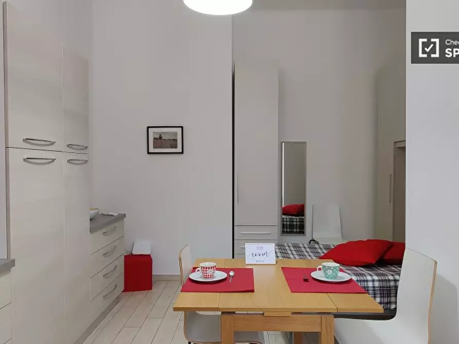 Immagine 3 di Ufficio in affitto  in Via Polesine a Milano