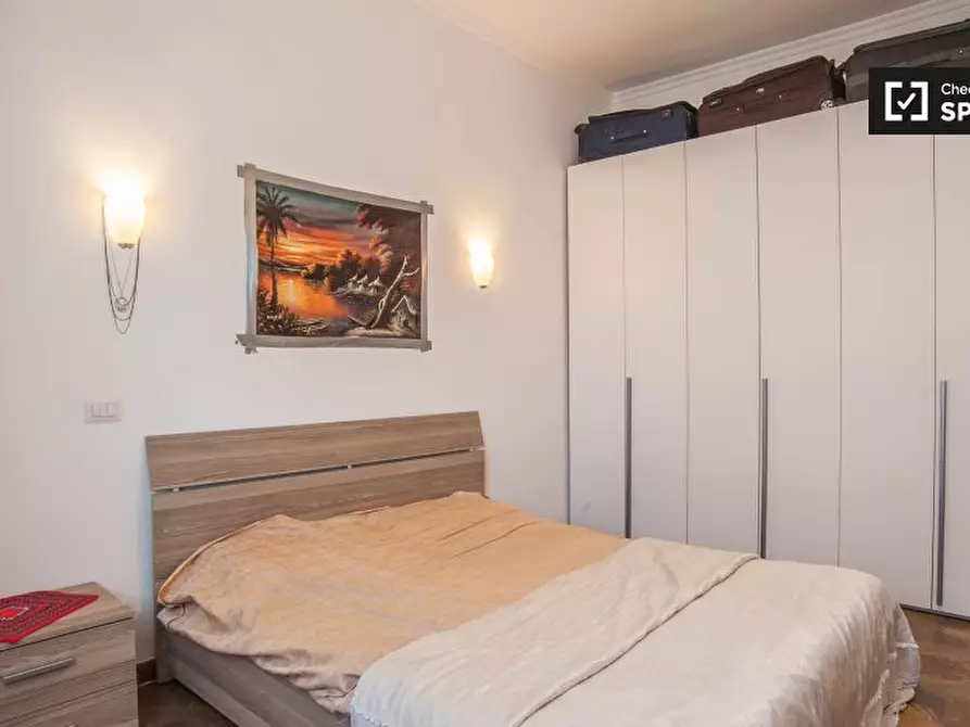 Immagine 2 di Camera condivisa in affitto  in Via Giovanni Battista Bastianelli a Roma