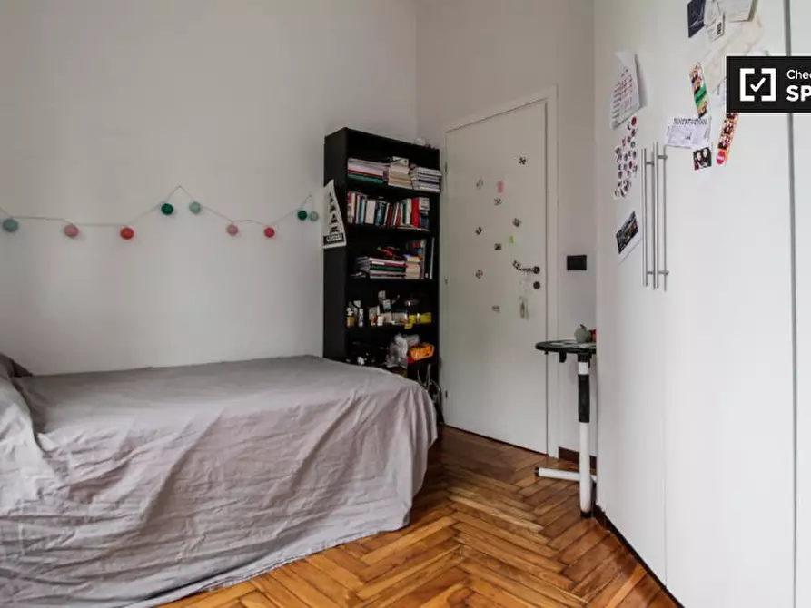 Immagine 2 di Camera condivisa in affitto  in Corso S. Maurizio a Torino