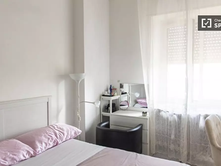 Immagine 2 di Camera condivisa in affitto  in Viale dello Scalo San Lorenzo a Roma