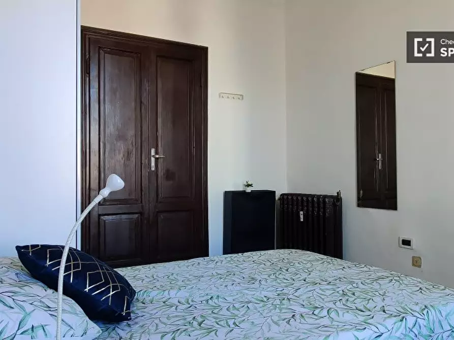 Immagine 3 di Camera condivisa in affitto  in Viale Campania a Milano