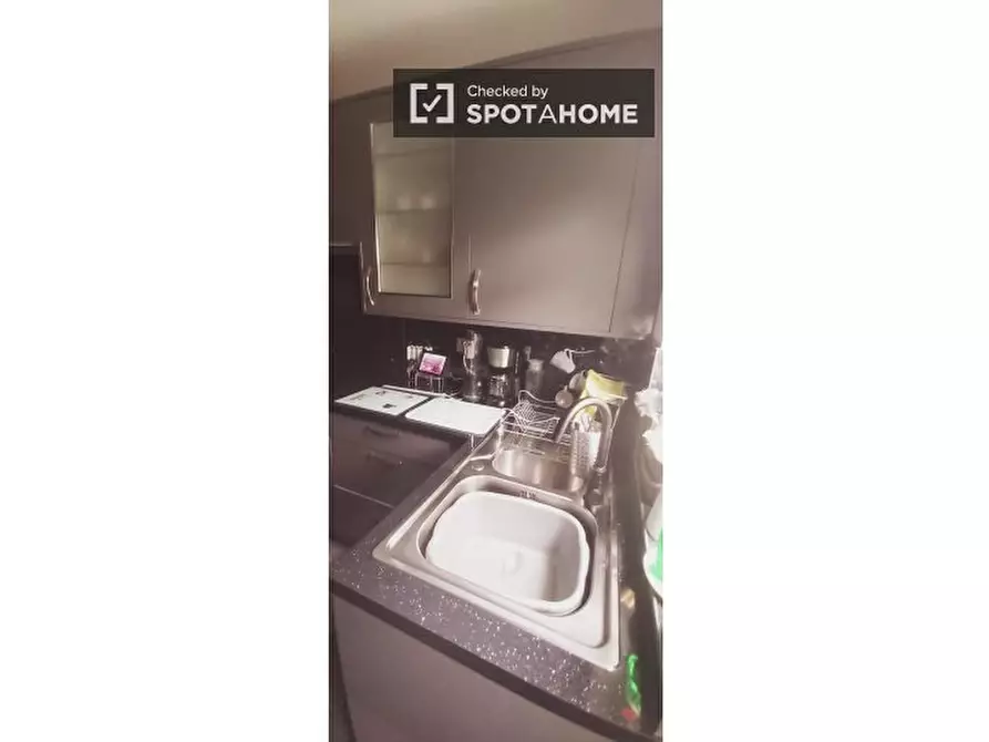 Immagine 11 di Camera condivisa in affitto  in Blackbush Ave, Romford RM6 5TU, UK a Barking