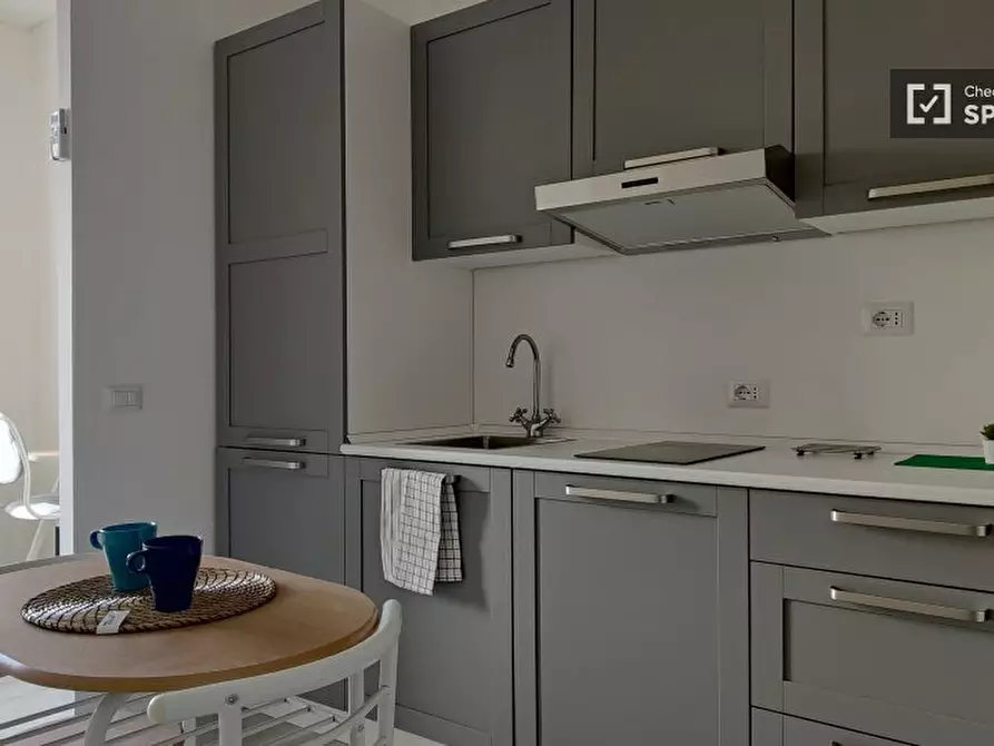 Immagine 2 di Ufficio in affitto  in Viale Brenta a Milano