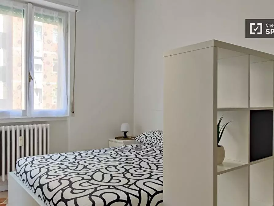 Immagine 2 di Ufficio in affitto  in Via Lorenteggio a Milano