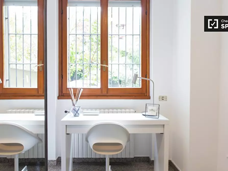 Immagine 3 di Camera condivisa in affitto  in Via Toce a Milano