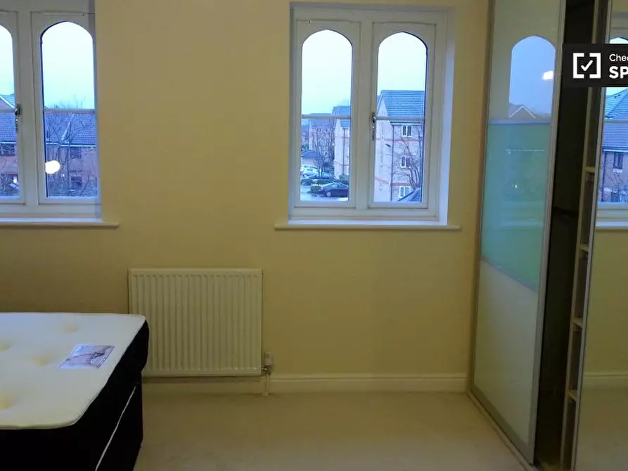 Immagine 4 di Camera condivisa in affitto  in Barnsdale Ave a Poplar