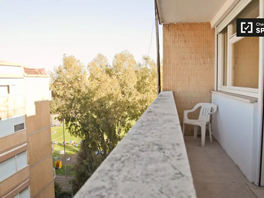 Immagine 5 di Camera condivisa in affitto  in Via Salvatore Pincherle a Roma