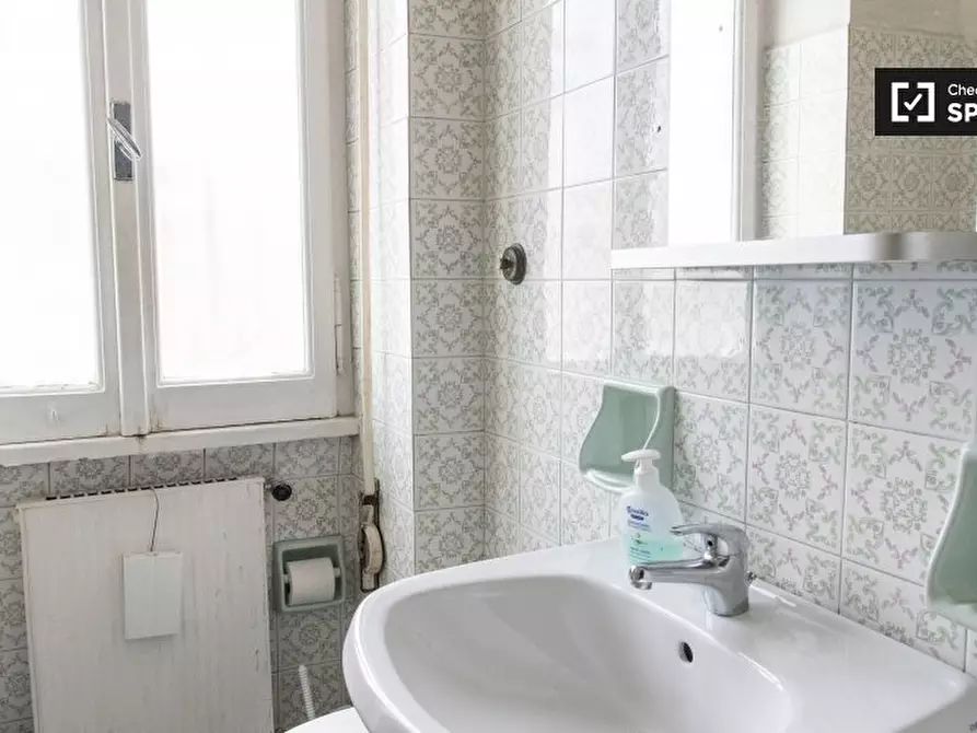 Immagine 16 di Camera condivisa in affitto  in Via Catania, 00161 Roma RM, Italy a Roma