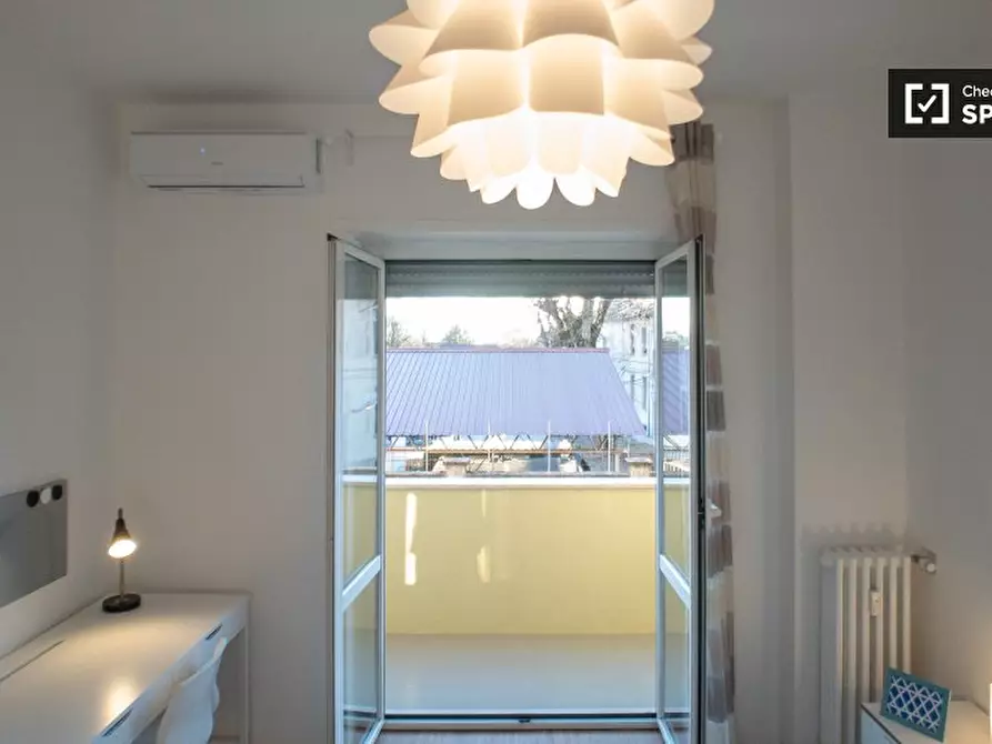 Immagine 4 di Camera condivisa in affitto  in Via Domokos, 20147 Milano MI, Italy a Milano