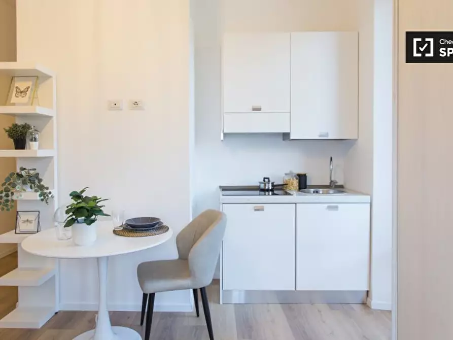 Immagine 6 di Ufficio in affitto  in Viale Gorizia a Milano