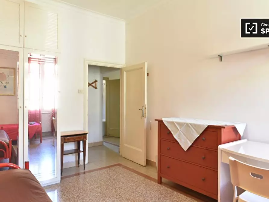 Immagine 4 di Camera condivisa in affitto  in Via Dacia a Roma