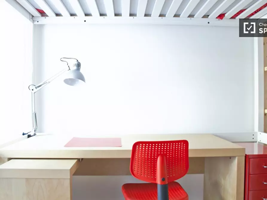 Immagine 4 di Camera condivisa in affitto  in Viale Libia a Roma