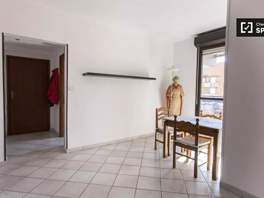 Immagine 6 di Camera condivisa in affitto  in Via Valentino Banal, 00177 Roma RM, Italy a Roma