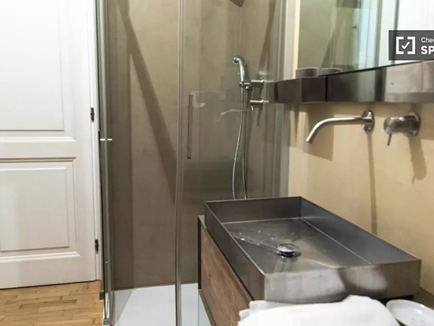 Immagine 13 di Appartamento in affitto  in Borgo Vittorio a Roma