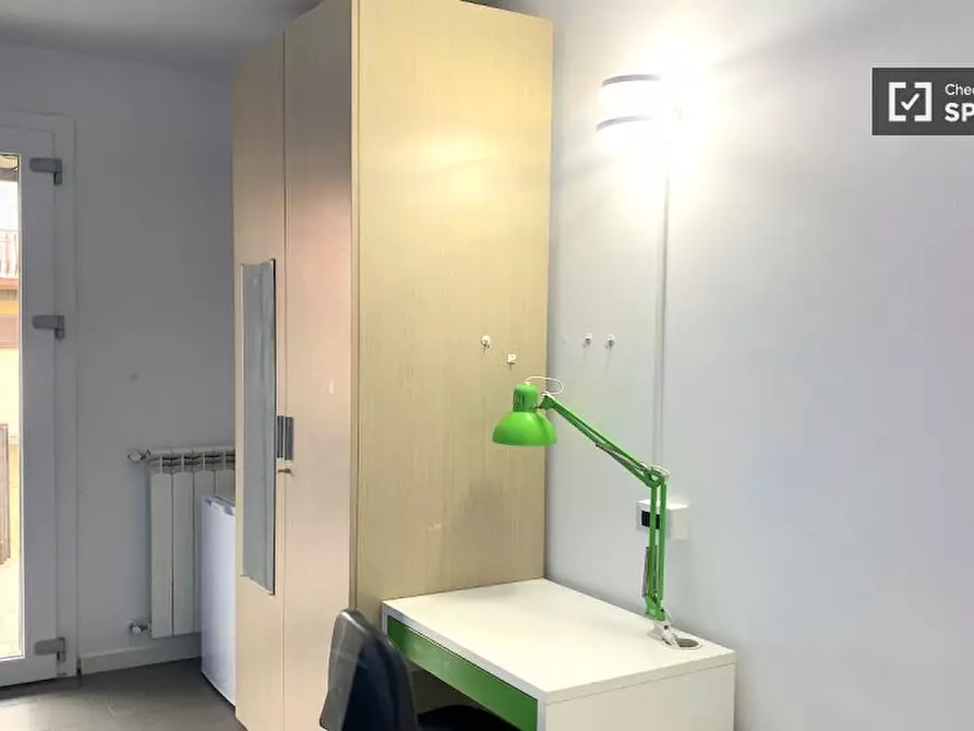 Immagine 4 di Camera condivisa in affitto  in Via di Carcaricola a Roma